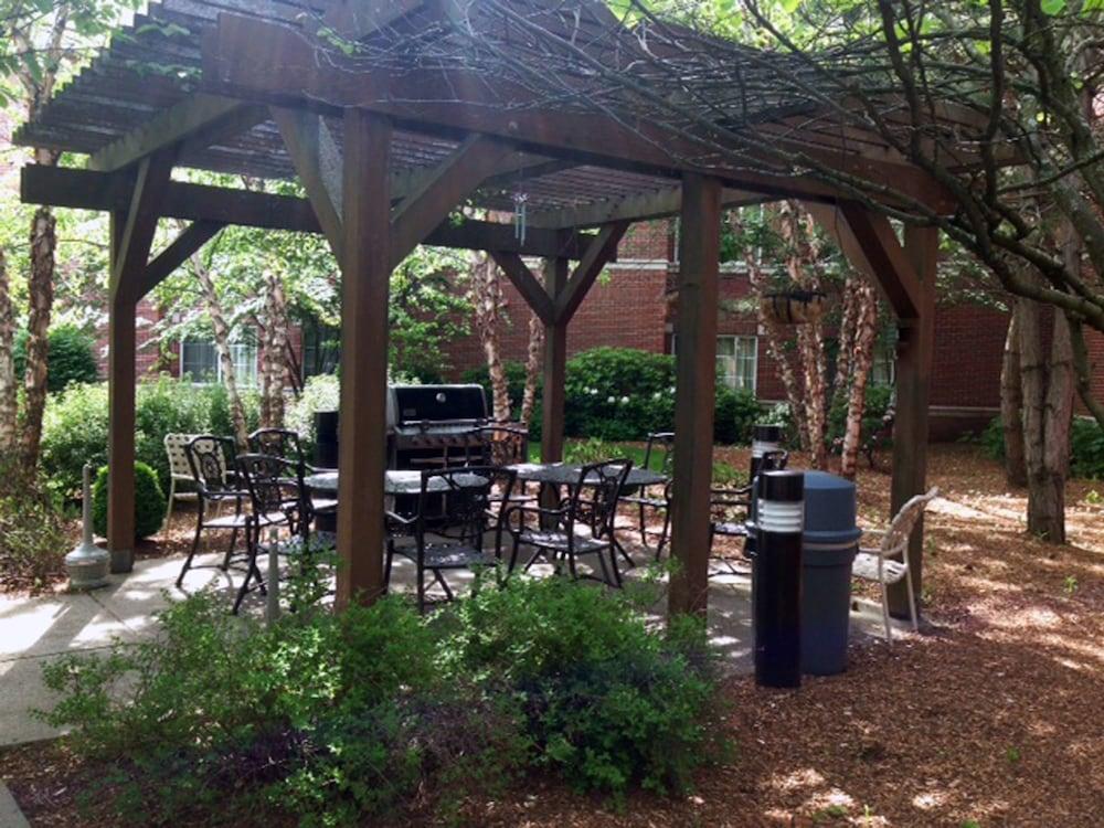 Extended Stay America Suites - Boston - Waltham - 52 4Th Ave מראה חיצוני תמונה