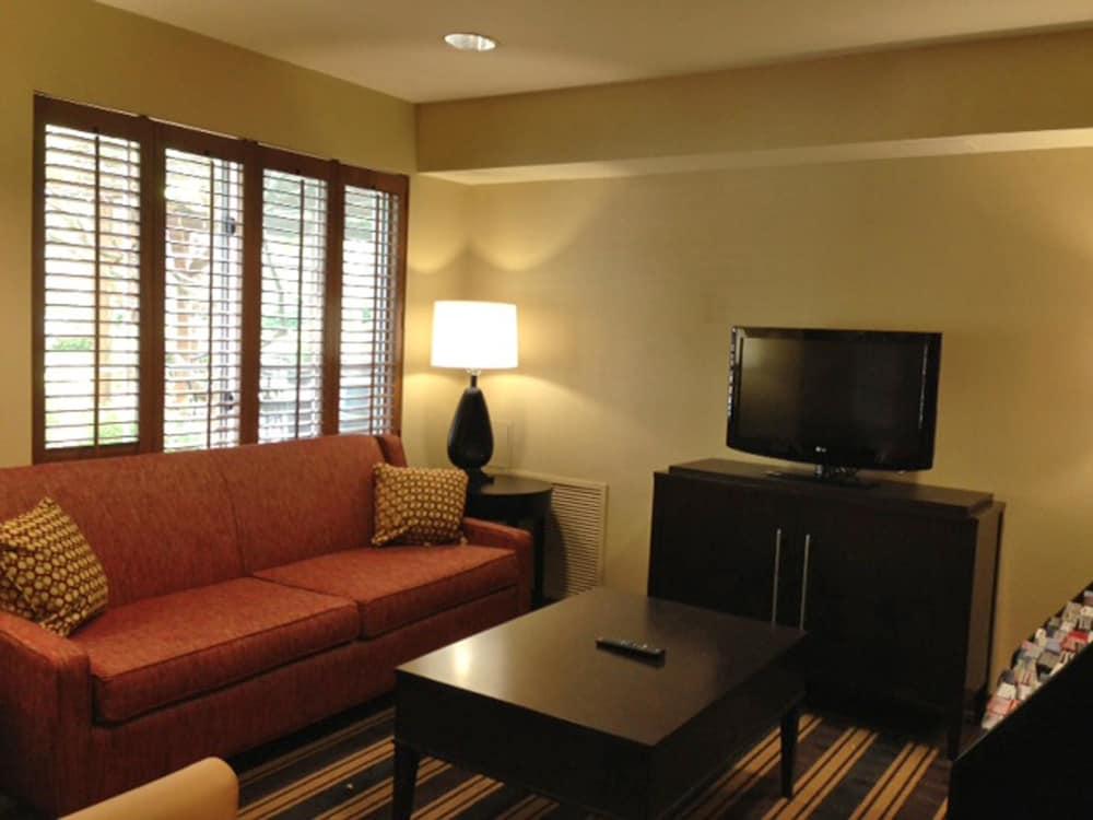 Extended Stay America Suites - Boston - Waltham - 52 4Th Ave מראה חיצוני תמונה
