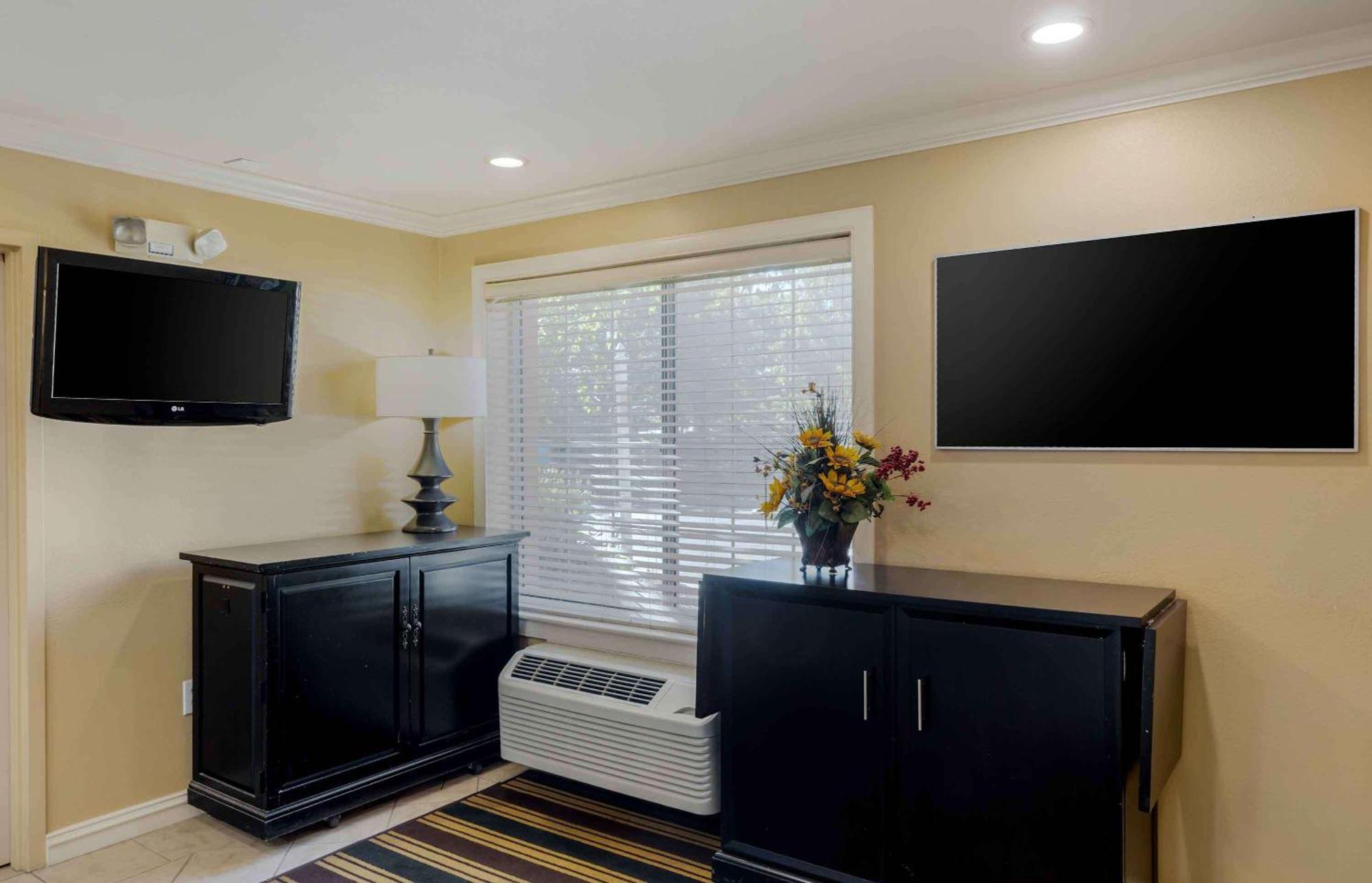 Extended Stay America Suites - Boston - Waltham - 52 4Th Ave מראה חיצוני תמונה