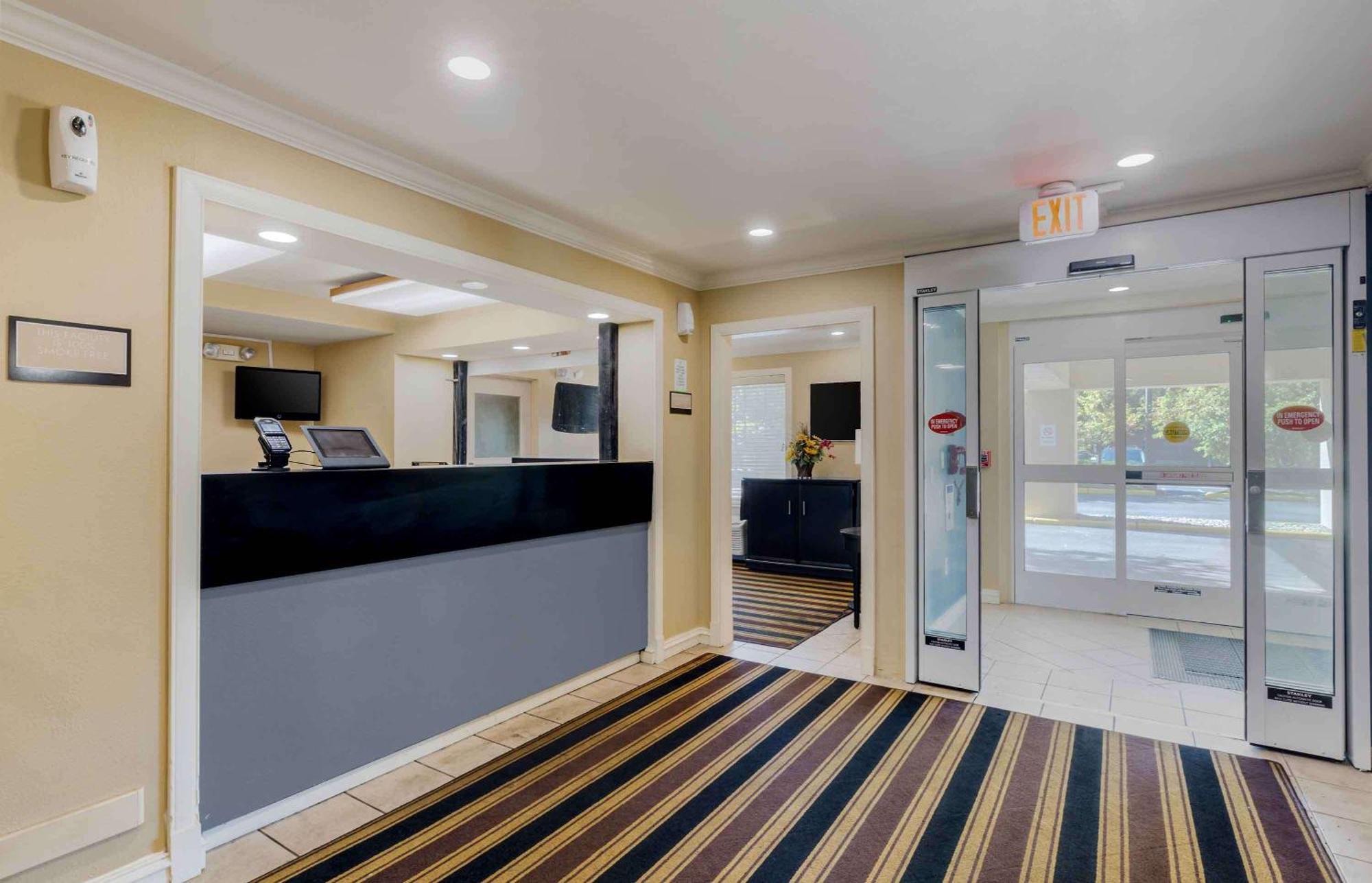 Extended Stay America Suites - Boston - Waltham - 52 4Th Ave מראה חיצוני תמונה