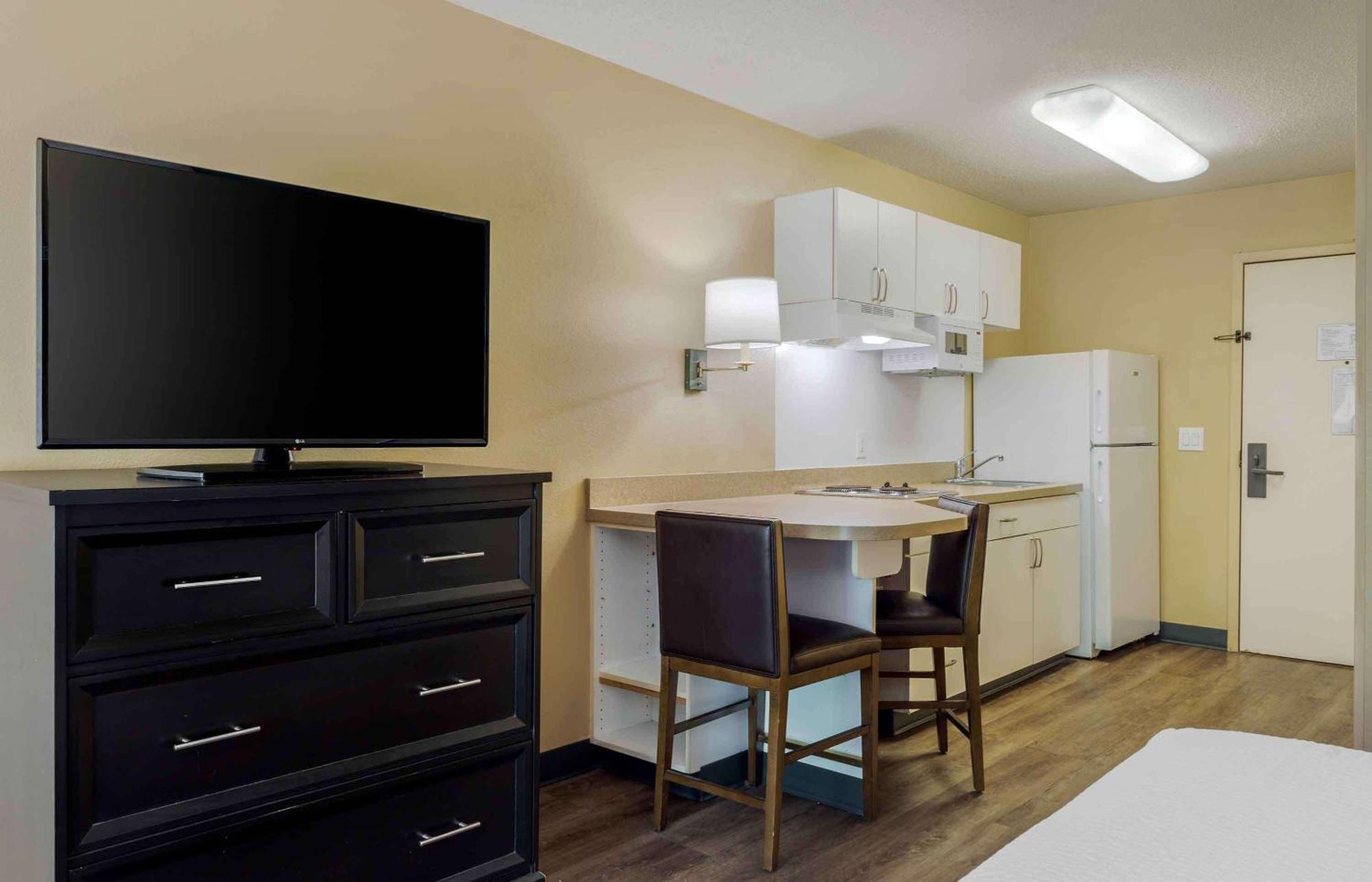 Extended Stay America Suites - Boston - Waltham - 52 4Th Ave מראה חיצוני תמונה
